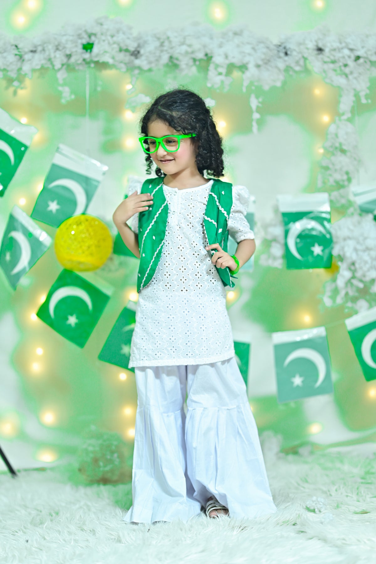 Azaadi outfit chikankari 2