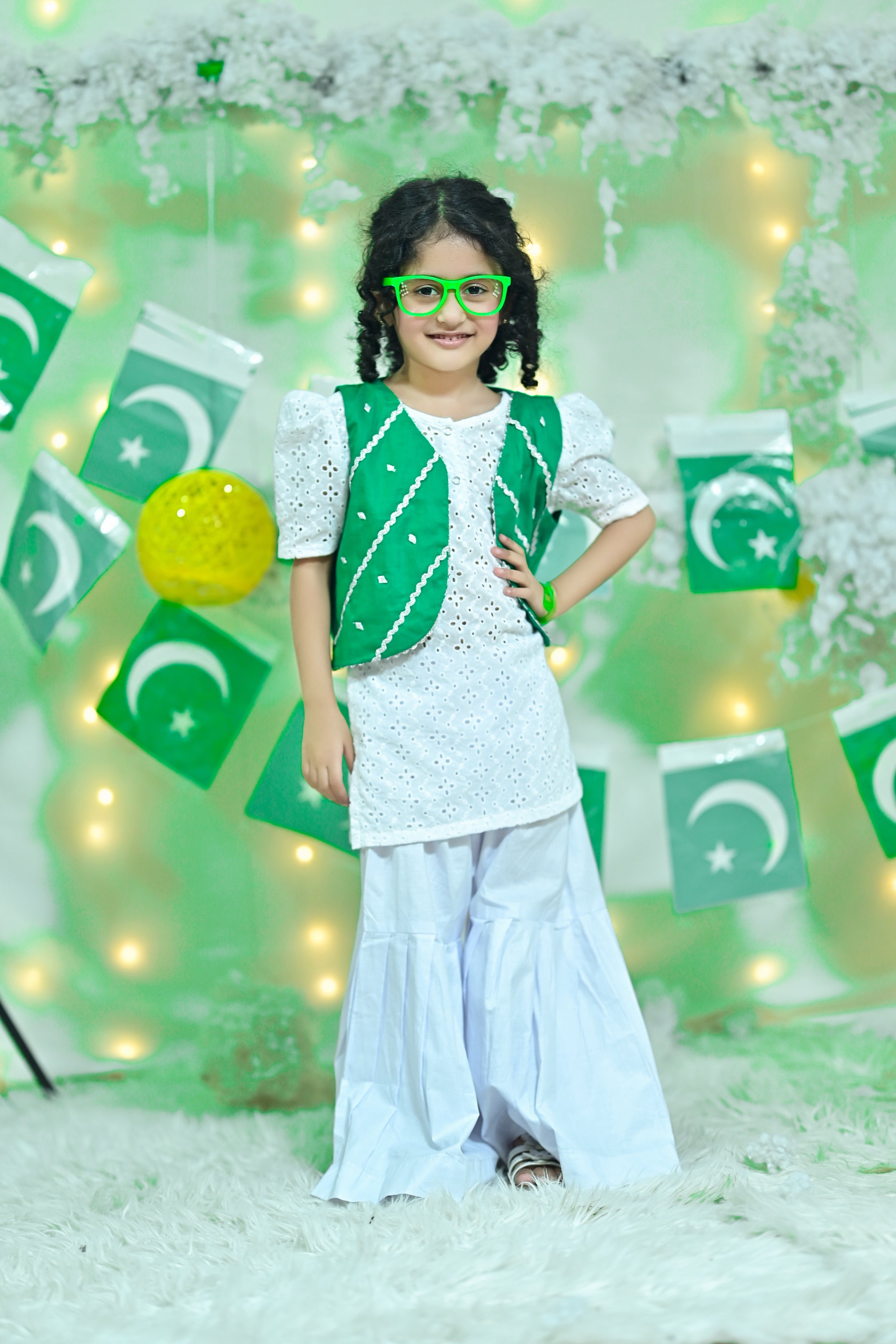 Azaadi outfit chikankari 2