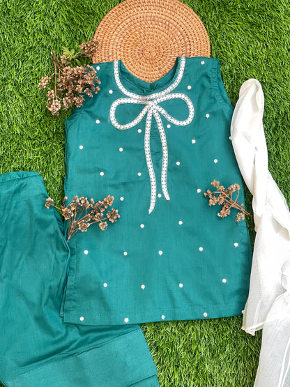 Azaadi outfit
