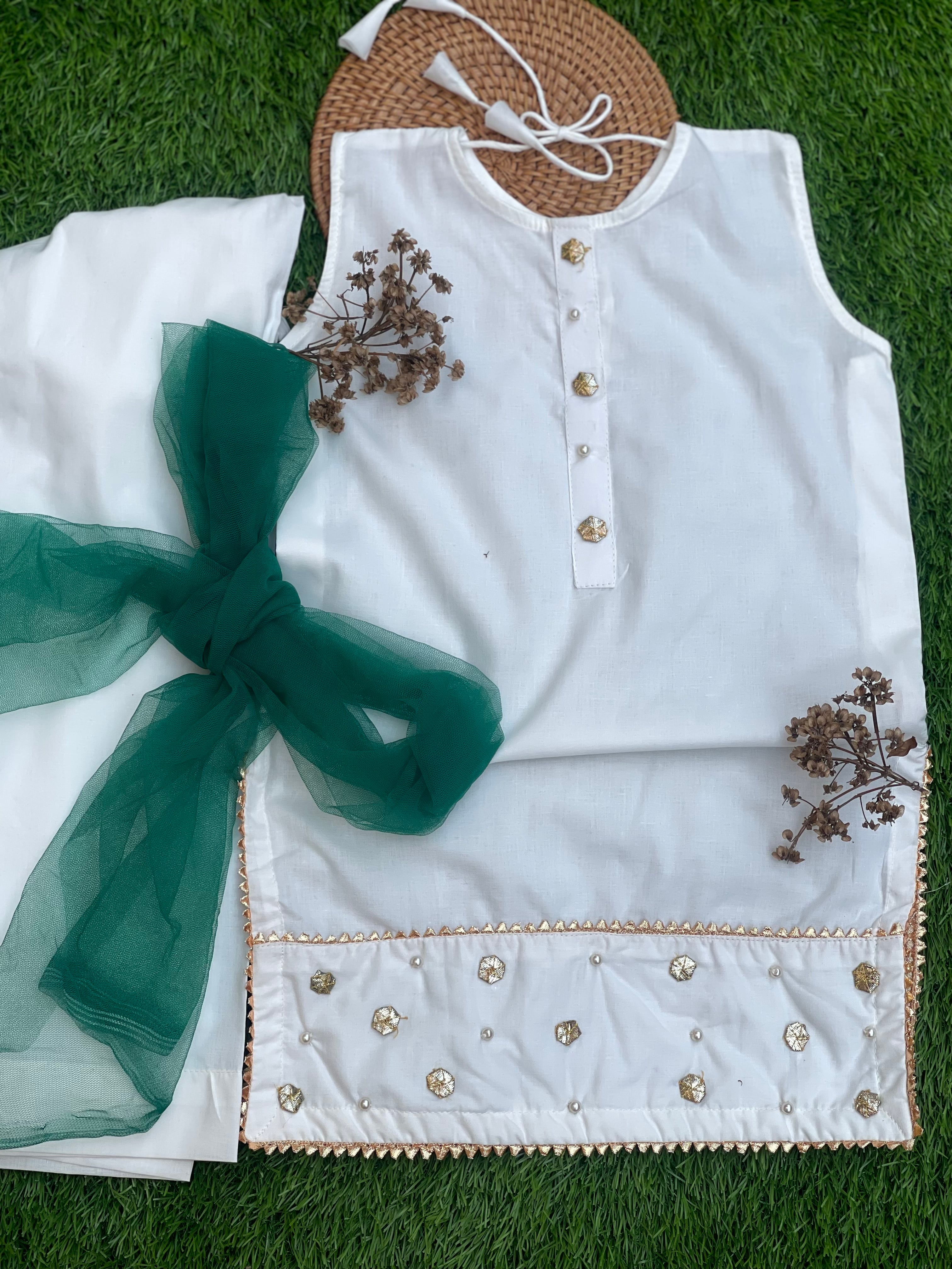 Azaadi outfit 2