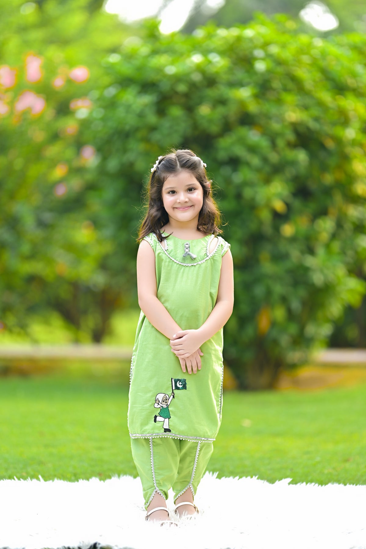 Azaadi outfit Hand Embroided