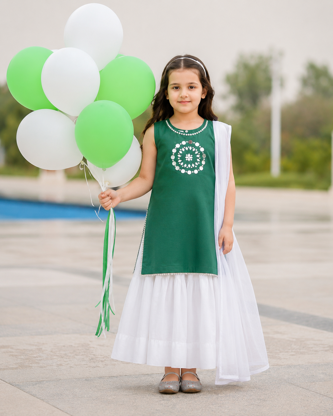 Azaadi Miror outfit