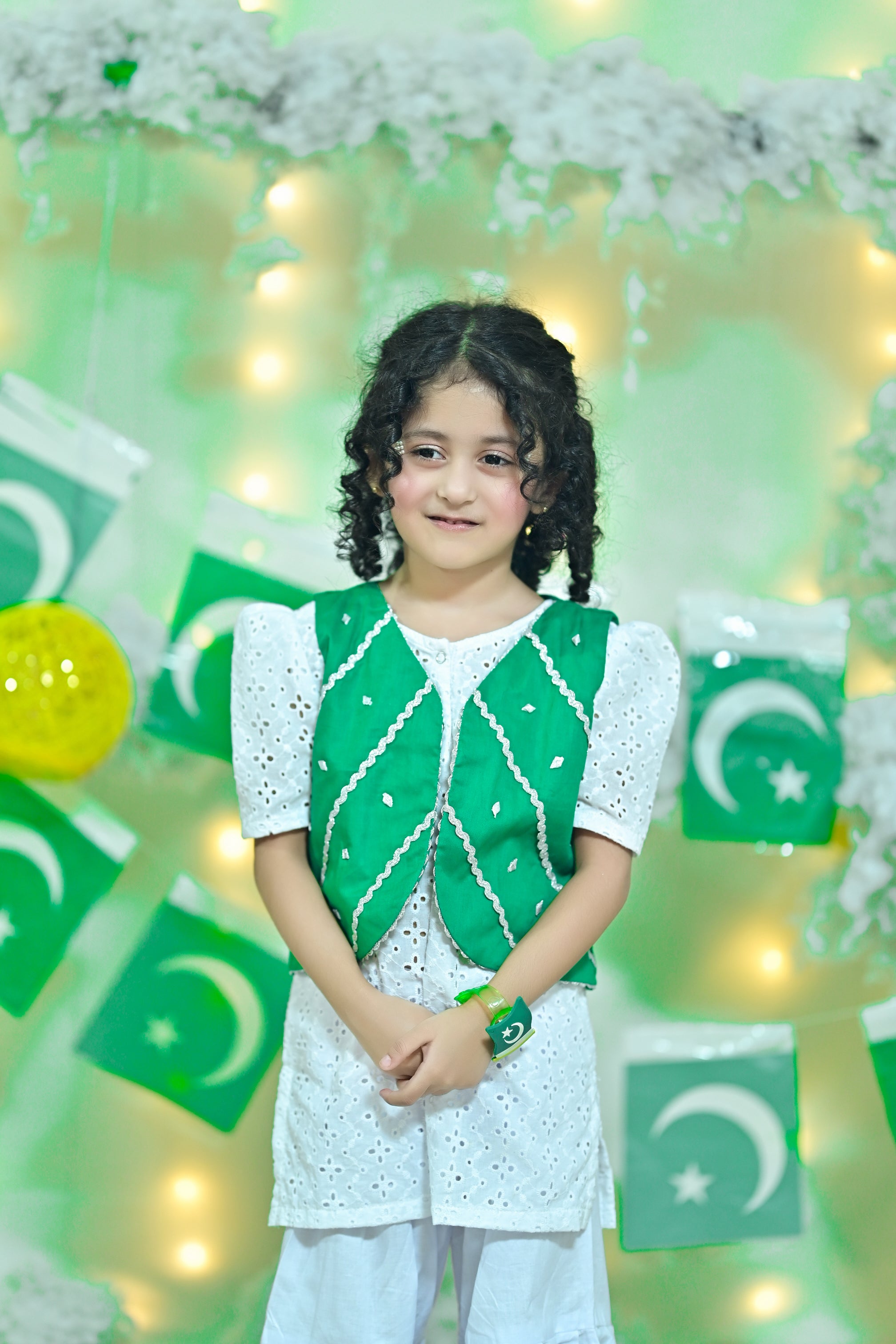Azaadi outfit chikankari 2