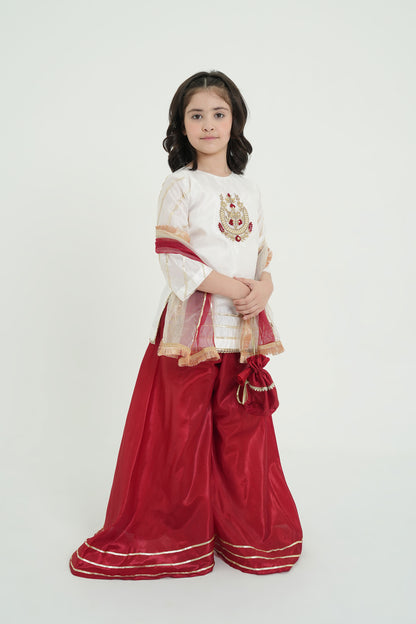 Noor Hand-Embroidered White Ensemble