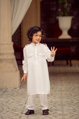 White kameez salwar