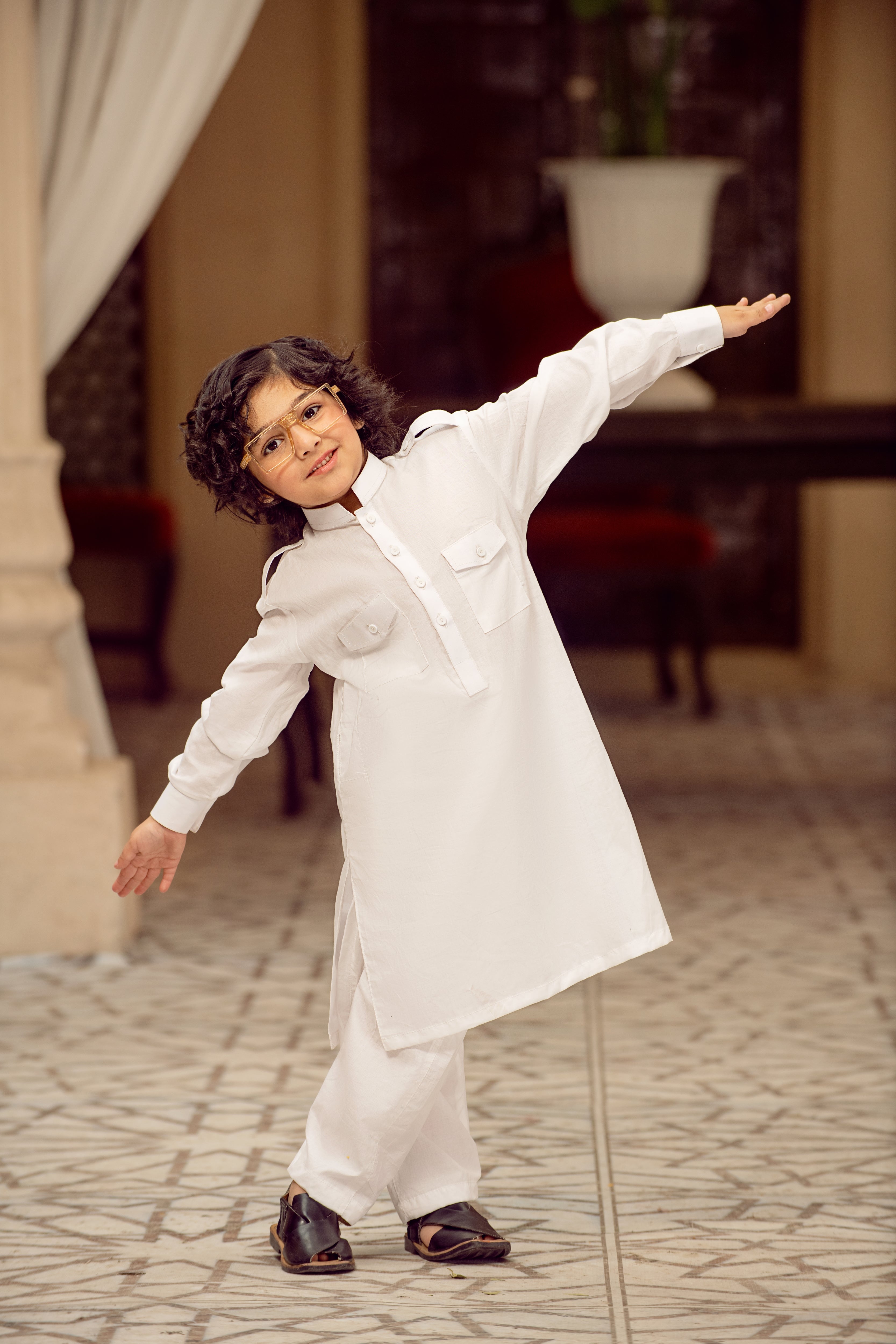 White kameez salwar