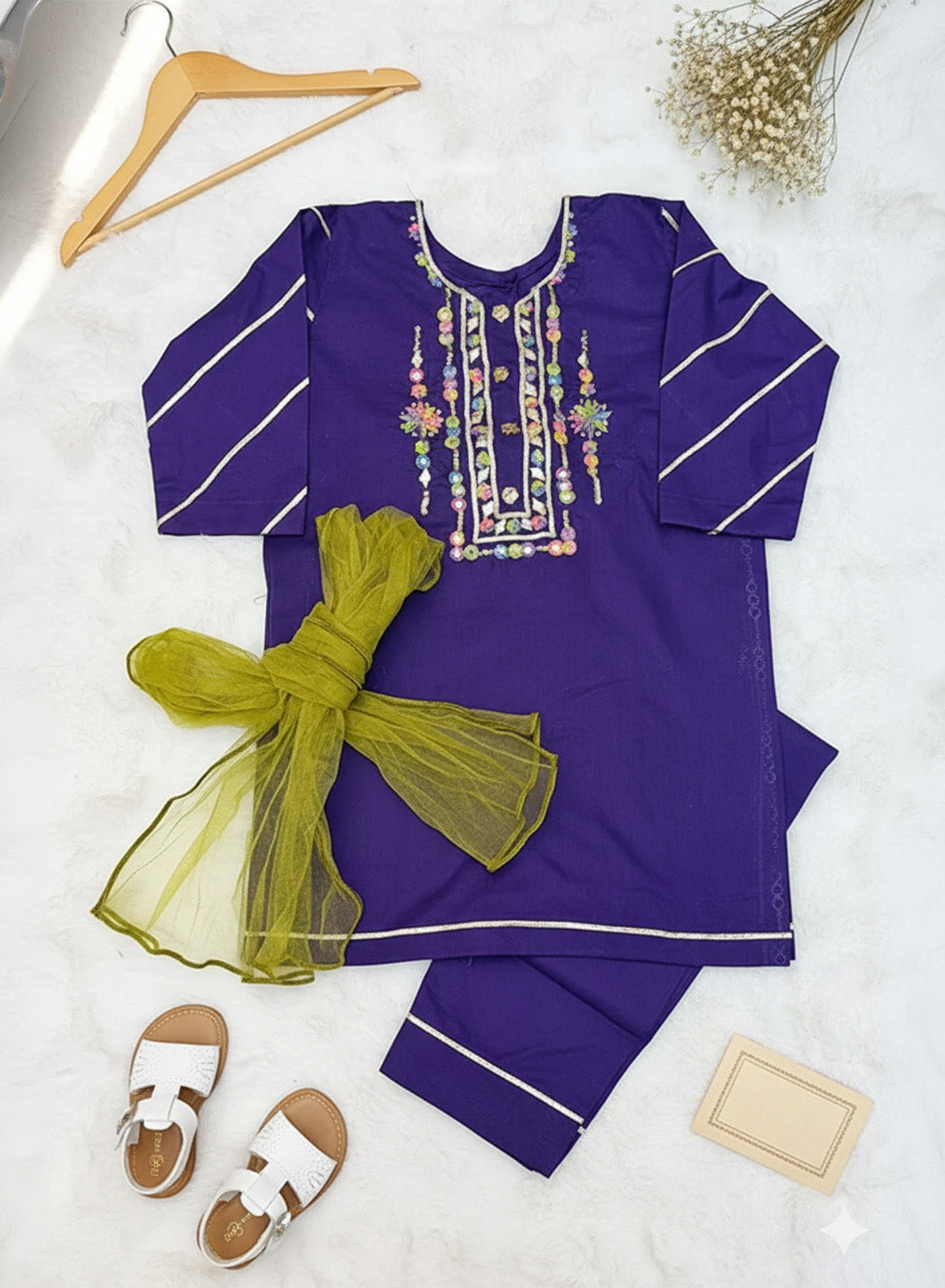 Gul-e-Bano hand embroidered